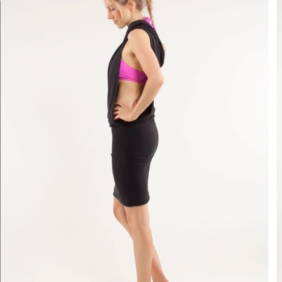 Lululemon cover all dress - Picture 7 of 7